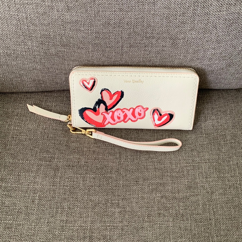 Gently Used Vera Bradley Mallory Wallet